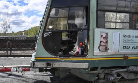 Incidente Immobile L Autista Del Tram Denuncia Il Capitano Della Lazio