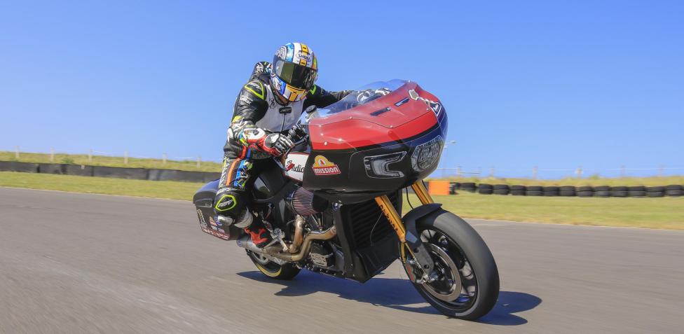 Indian Challenger RR la bagger da corsa Gazzetta