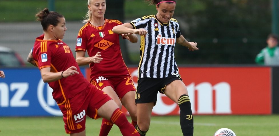 Scarpe calcio femminile online