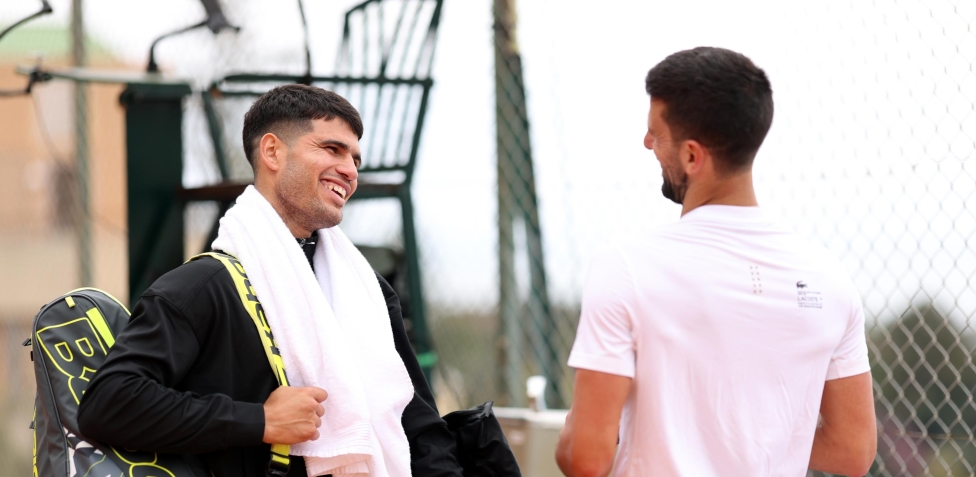 Alcaraz in crisi per l'assenza di Sinner: allenamento con Djokovic |  Gazzetta.it