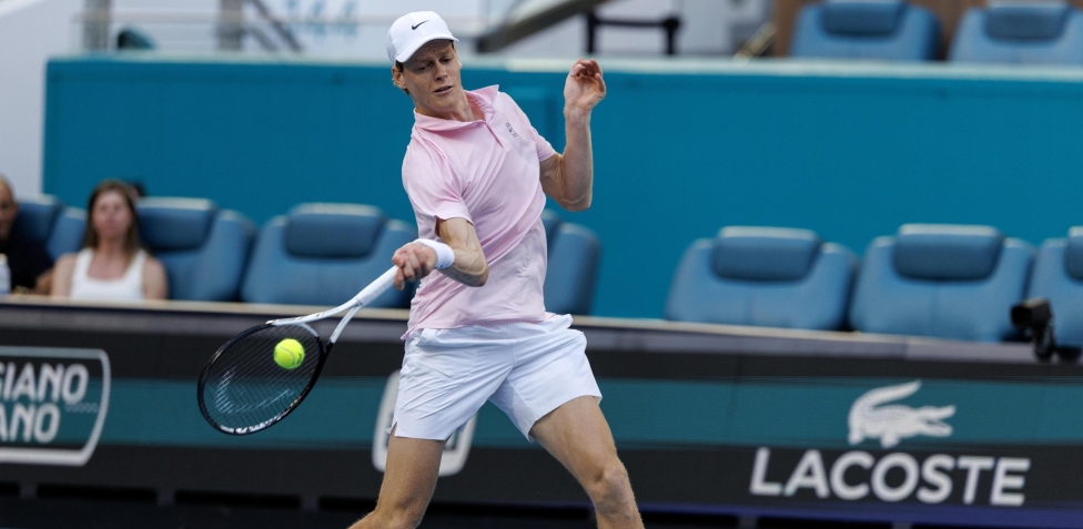 Jannik Sinner vola ai quarti di finale a Miami battendo Michelsen: il riepilogo del trend