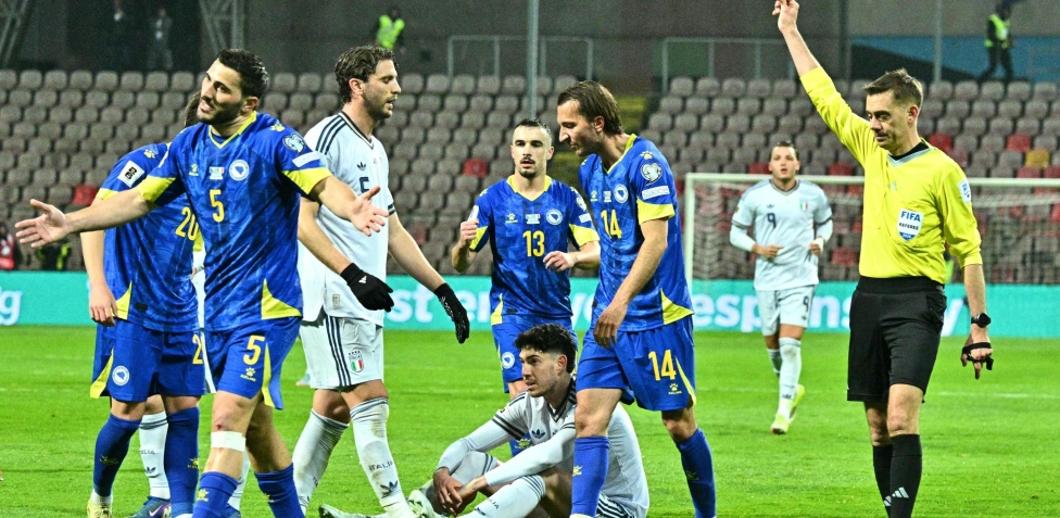 C'è cascato di nuovo: Bastoni sempre nella bufera. Il piano dell'Inter, la strategia del Barça