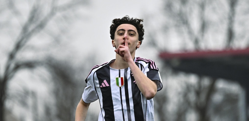 Arriva dall'Ajax, è turco come Yildiz, ha fatto 9 gol in 5 giorni: Juve, scoppia la Deniz-mania