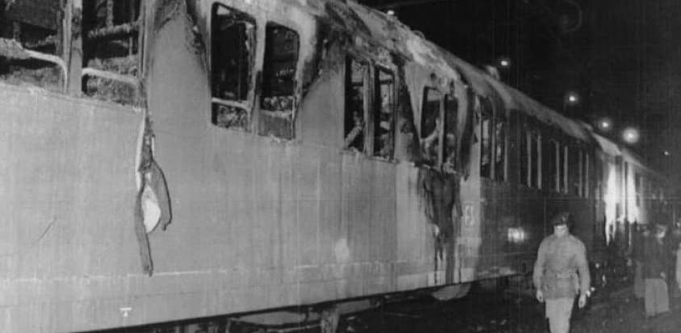 Perdere la vita a 16 anni per un bengala: Paolo e il treno dei sogni andato a fuoco