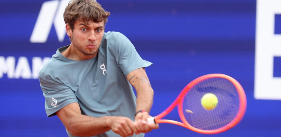 Cobolli batte Bergs ed è ai quarti a Monaco. Niente derby azzurro: Darderi eliminato da Kopriva