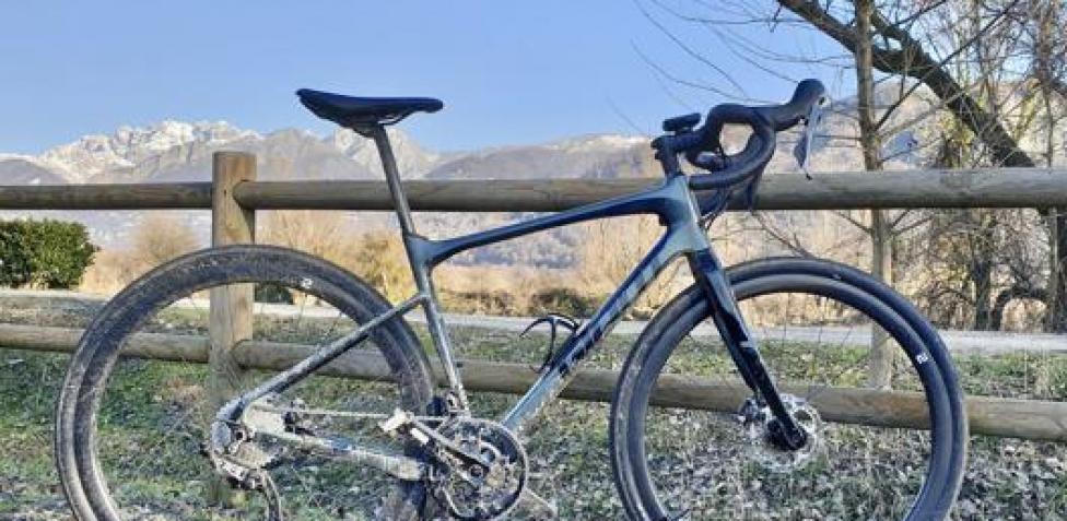 Giant Revolt Advanced 0, bicicletta gravel per sport e cicloturismo