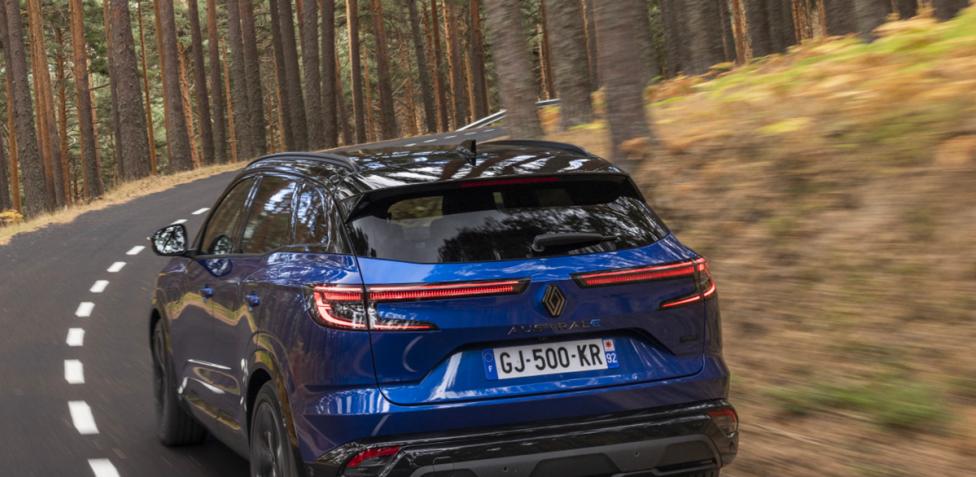 Renault Austral: la prova del nuovo Suv ibrido a quattro ruote sterzanti