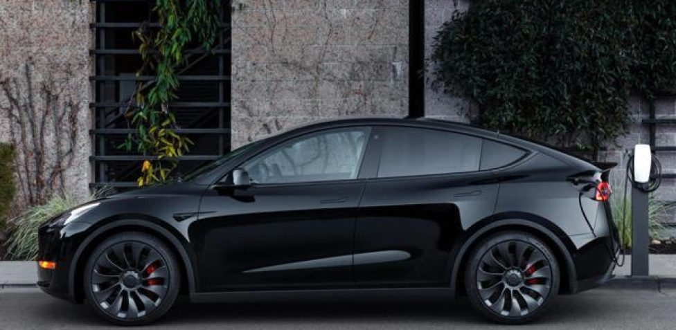 La Tesla Model Y è l'auto più venduta al mondo nel 2023