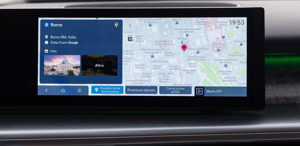 Hyundai, il navigatore si aggiorna da solo: arriva Online Map Downloads