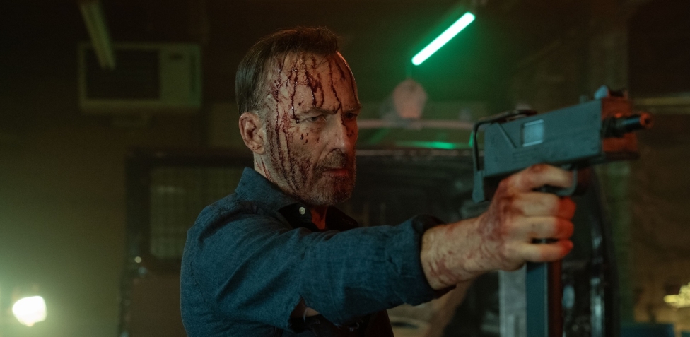 Io sono nessuno 2, su Sky il sequel del film d'azione con Bob Odenkirk e Sharon Stone