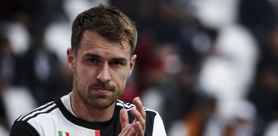 Smette Ramsey, l'ex Juve dai gol "dannati". Lui, Kane, Caricola e le maledizioni storiche del pallone