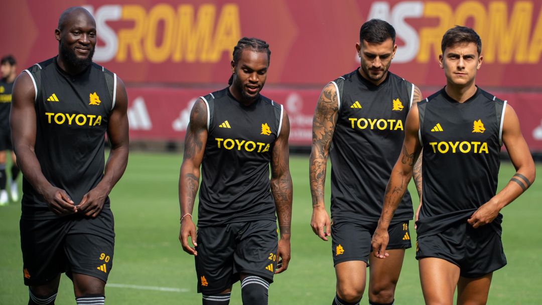 ROME, ITALY - SEPTEMBER 15: AS Roma players Romelu Lukaku, Renato Sanches, Leandro Paredes and Paulo Dybala during a training session at Centro Sportivo Fulvio Bernardini on September 15, 2023 in Rome, Italy. (Photo by Fabio Rossi/AS Roma via Getty Images)