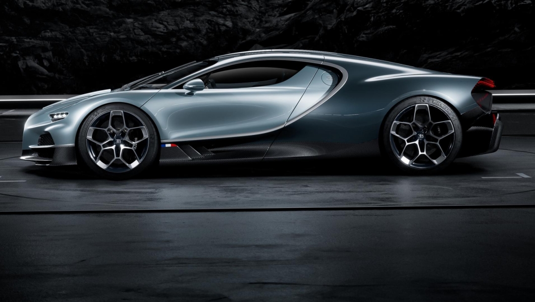 Bugatti Tourbillon motori prestazioni e prezzo della nuova hypercar ibrida Gazzetta