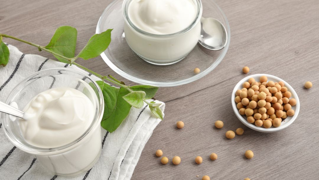 Yogurt vegetale: è quello alle mandorle il più nutriente