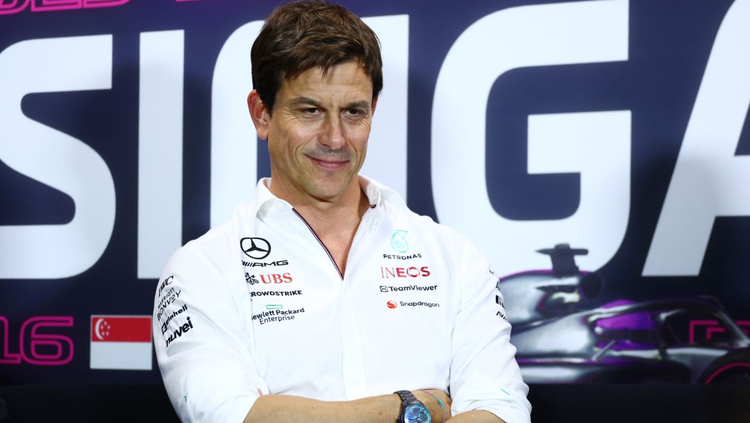 SINGAPORE, SINGAPORE - SEPTEMBER 15: Mercedes GP Executive Director Toto Wolff talks in a team principals press conference during practice ahead of the F1 Grand Prix of Singapore at Marina Bay Street Circuit on September 15, 2023 in Singapore, Singapore. (Photo by Bryn Lennon/Getty Images)