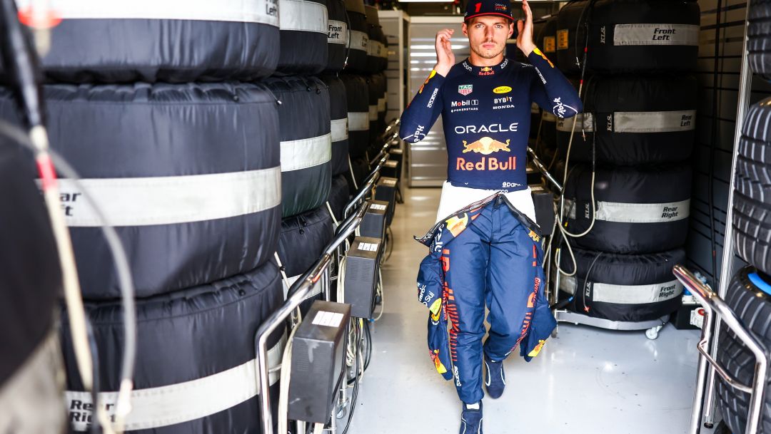 SAO PAULO, BRAZIL - NOVEMBER 03: Max Verstappen of the Netherlands and Oracle Red Bull Racing walks in the garage during qualifying ahead of the F1 Grand Prix of Brazil at Autodromo Jose Carlos Pace on November 03, 2023 in Sao Paulo, Brazil. (Photo by Mark Thompson/Getty Images)