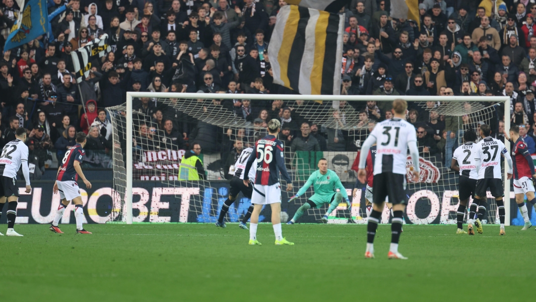 Udinese's Lorenzo Lucca scores a goal during the italian soccer Serie A match between Udinese Calcio vs Bologna FC 1909 on december 30, 2023 at the Bluenergy stadium in Udine, Italy. ANSA/GIANNI STRIZZOLO