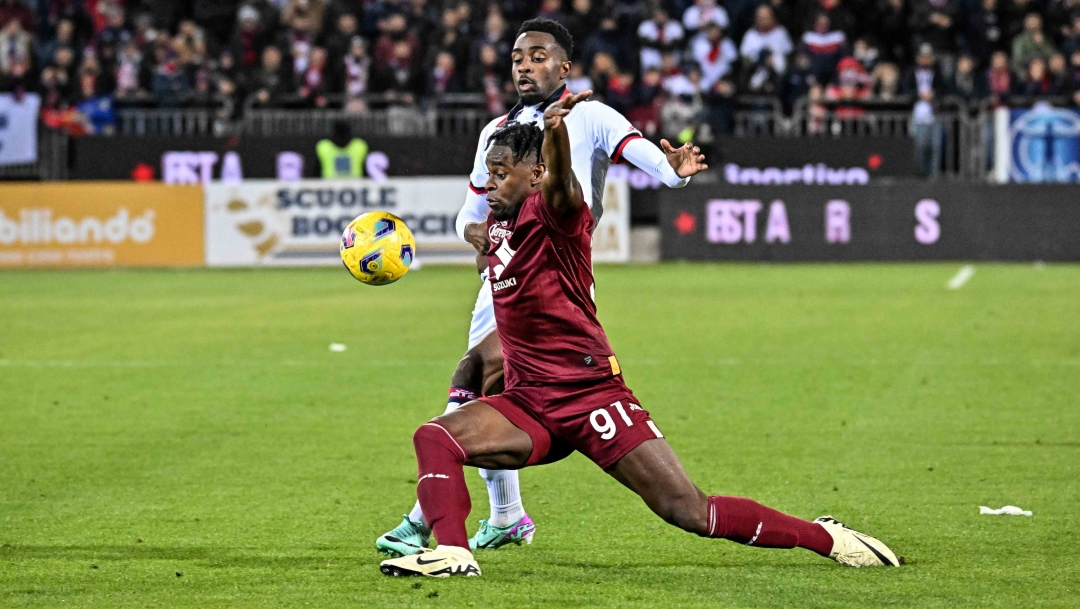 Duvan Zapata of Torino FC, Antoine Makoumbou of Cagliari Calcio - Cagliari - Torino - fotografo: Ciamillo