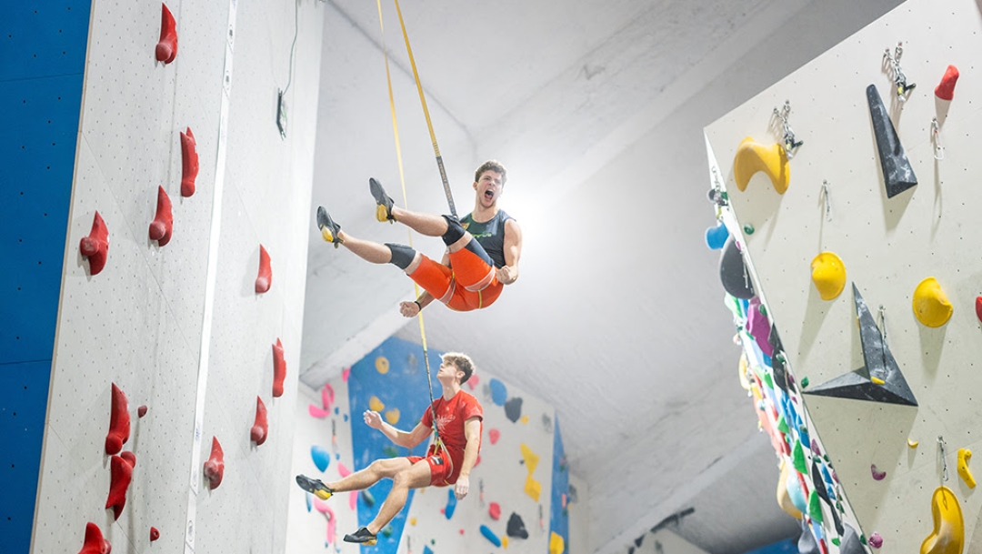 Matteo Zurloni sigla il nuovo record italiano di arrampicata veloce