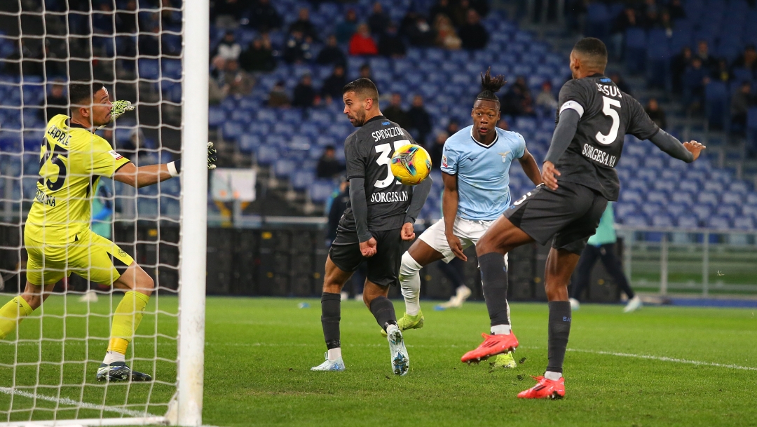 ROME, ITALY - DECEMBER 05: Tijjani Noslin of Lazio scores his team's third goal during the Coppa Italia match between SS Lazio and Napoli at Stadio Olimpico on December 05, 2024 in Rome, Italy. (Photo by Paolo Bruno/Getty Images)