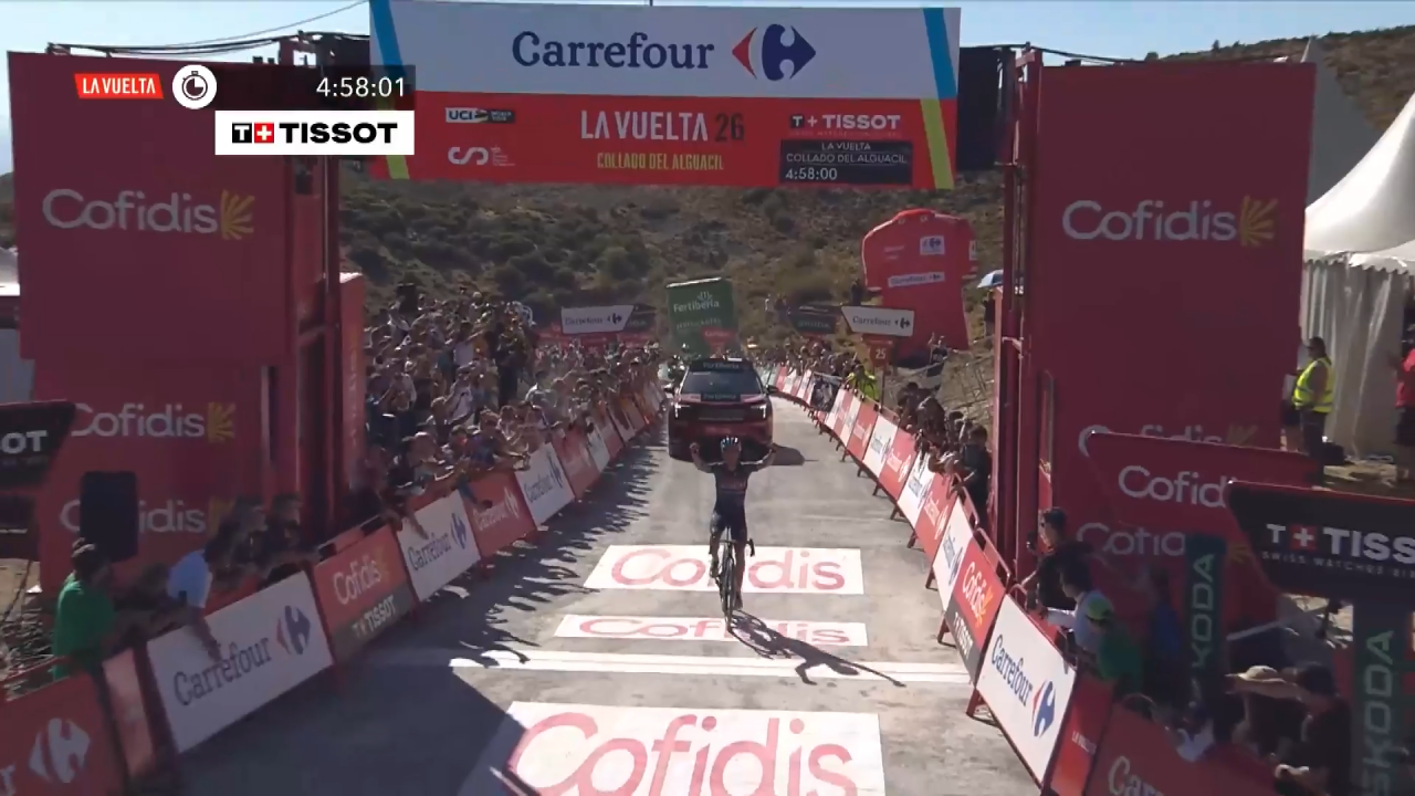 landa firma il colpaccio nella 20170 tappa mas si prende la vuelta gli highlights da Video.gazzetta.it landa firma il colpaccio nella 20170 tappa mas si prende la vuelta gli highlights