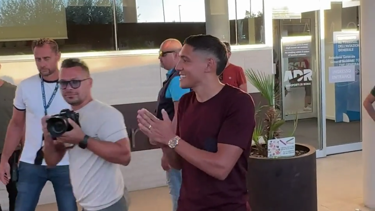 roma che accoglienza per molina l argentino resta senza parole da Video.gazzetta.it roma che accoglienza per molina l argentino resta senza parole