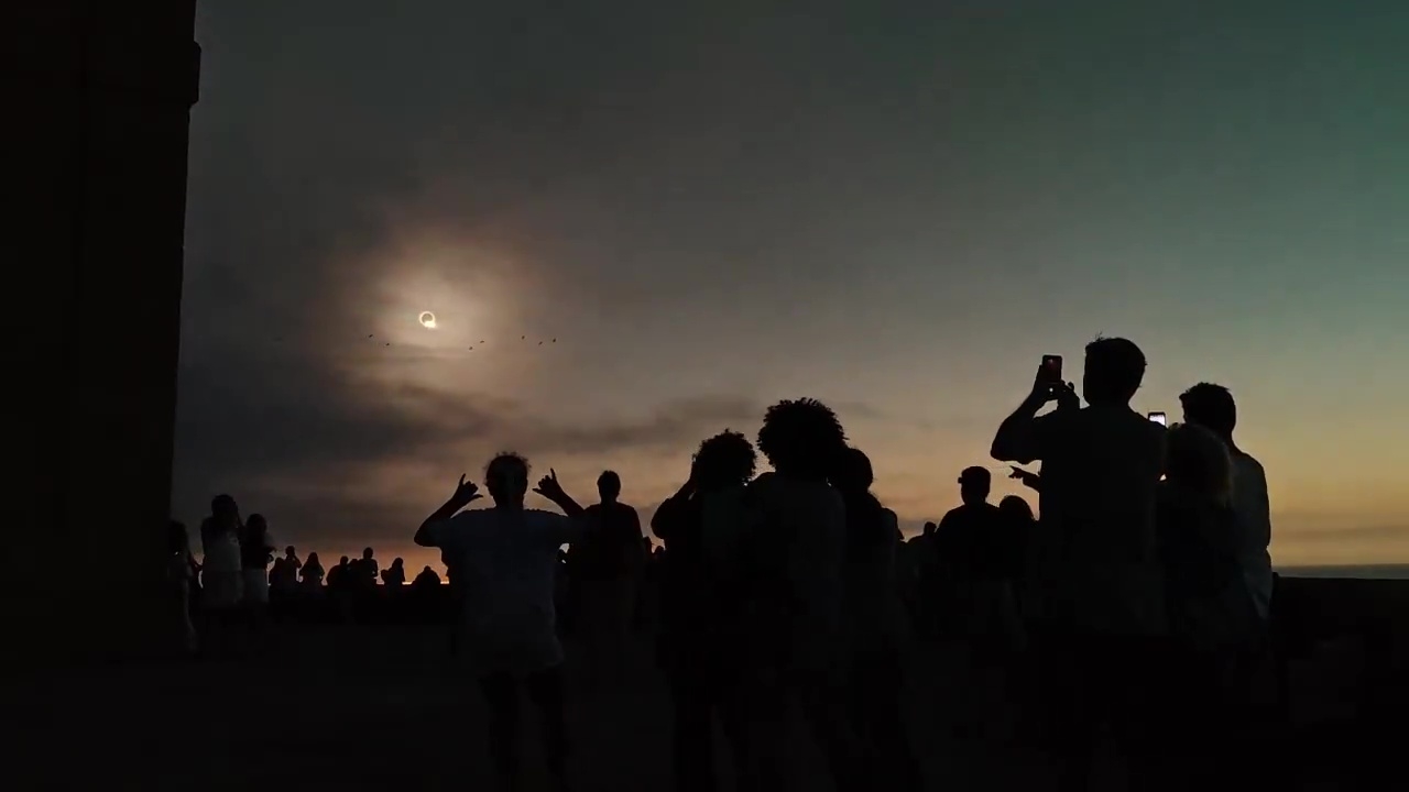 le immagini spettacolari dell eclissi dalla spagna ecco come 232 stata davvero da Video.gazzetta.it le immagini spettacolari dell eclissi dalla spagna ecco come 232 stata davvero