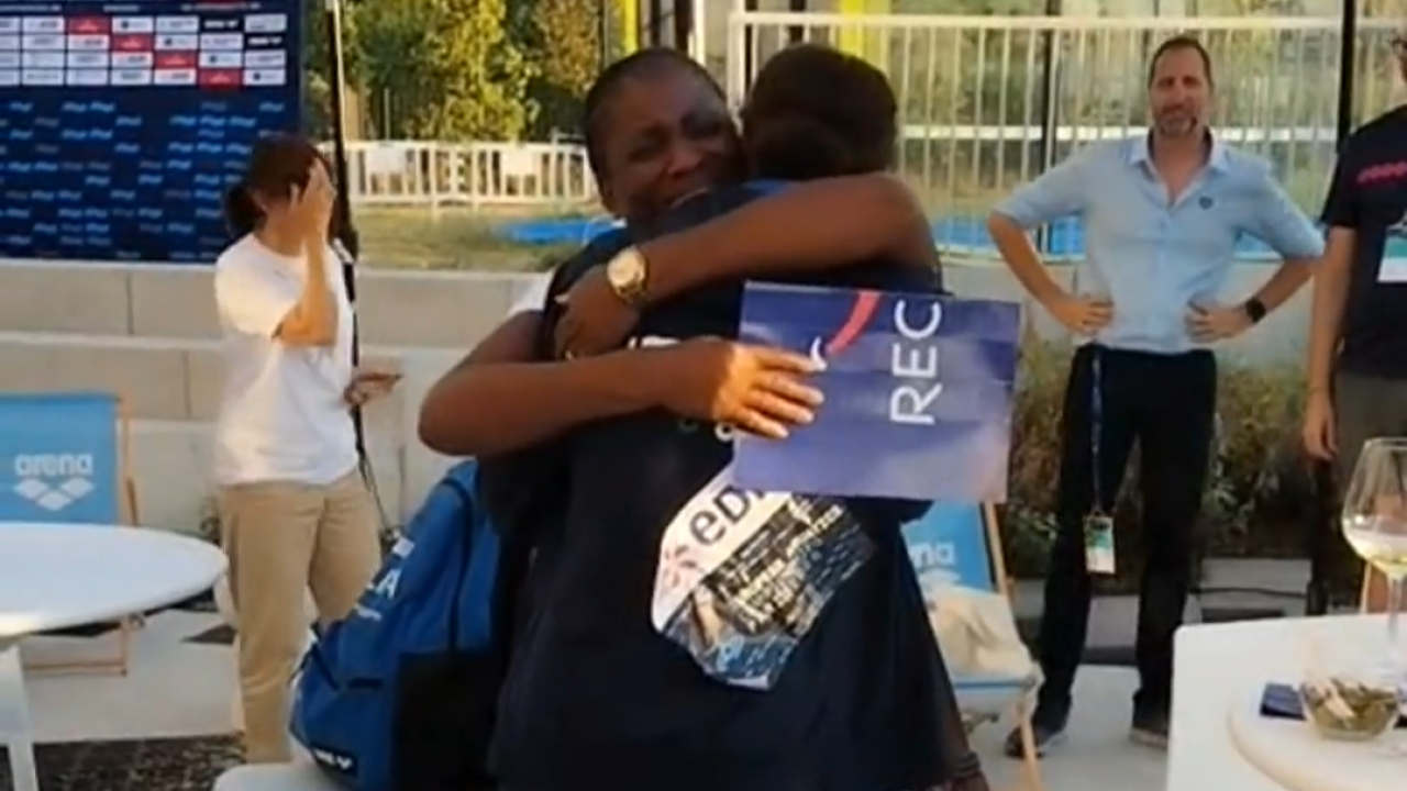 sara curtis e le lacrime della mamma l abbraccio 232 emozionante da Video.gazzetta.it sara curtis e le lacrime della mamma l abbraccio 232 emozionante