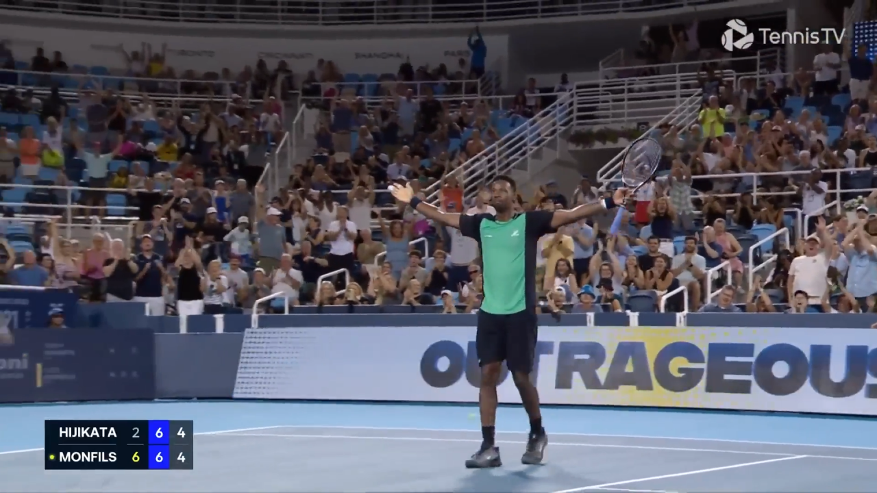 monfils 232 infinito scambio favoloso a 40 anni e l arena esplode per lui da Video.gazzetta.it monfils 232 infinito scambio favoloso a 40 anni e l arena esplode per lui