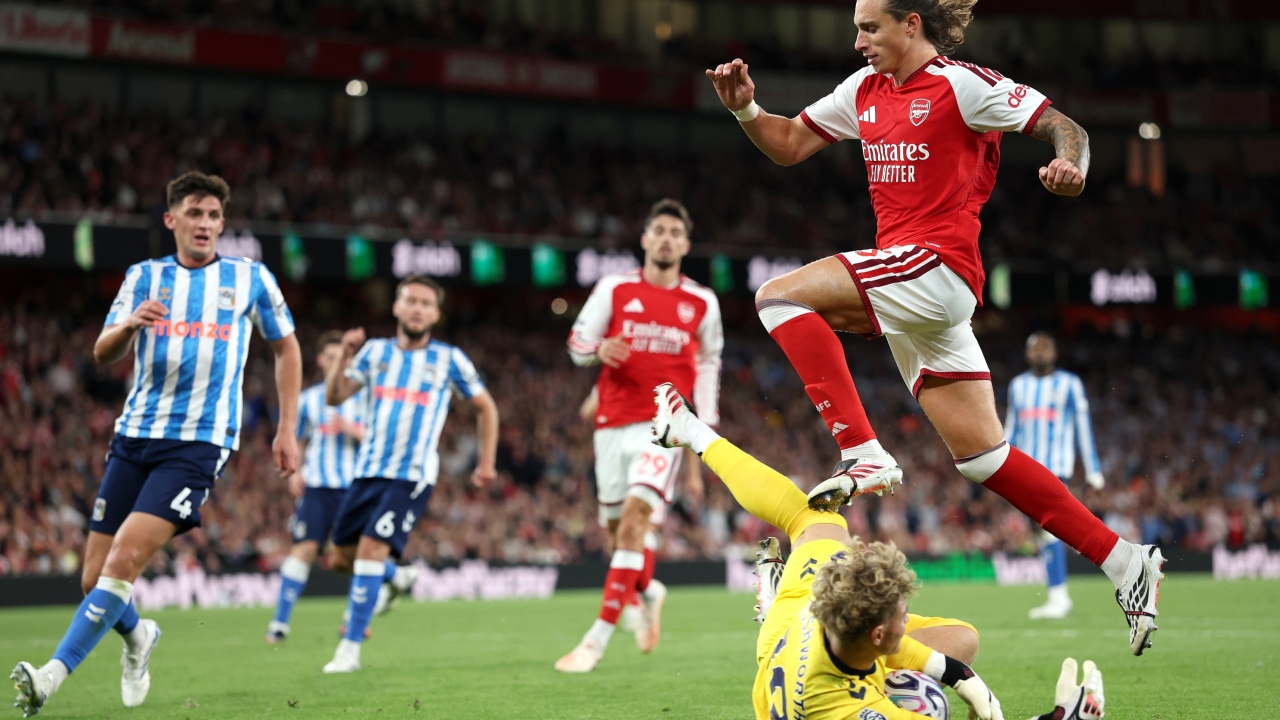 Arsenal-Coventry 3-0: gol e highlights, Calafiori è un attaccante aggiunto