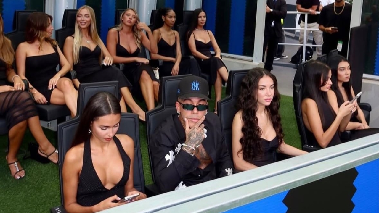 inter napoli sfera ebbasta arriva a san siro con dieci ragazze da Video.gazzetta.it inter napoli sfera ebbasta arriva a san siro con dieci ragazze