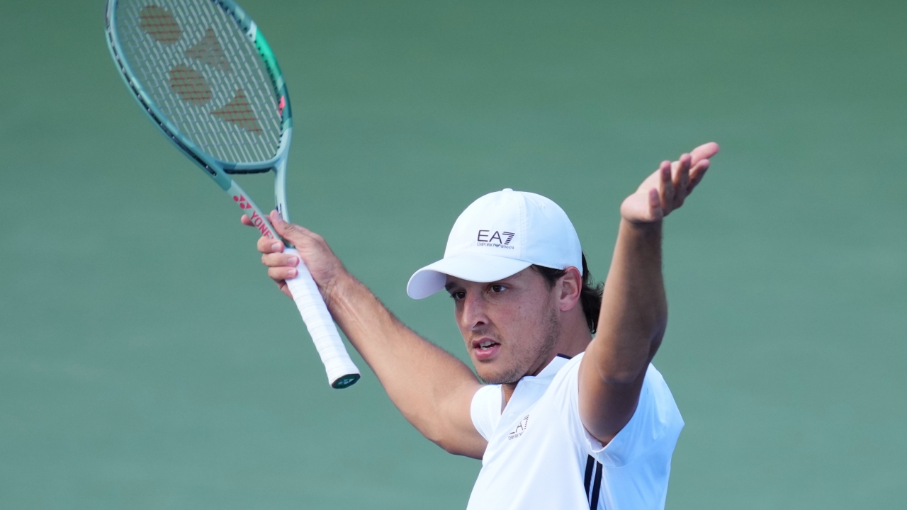 us open darderi vince uno scambio da 33 colpi con sweeny da Video.gazzetta.it us open darderi vince uno scambio da 33 colpi con sweeny