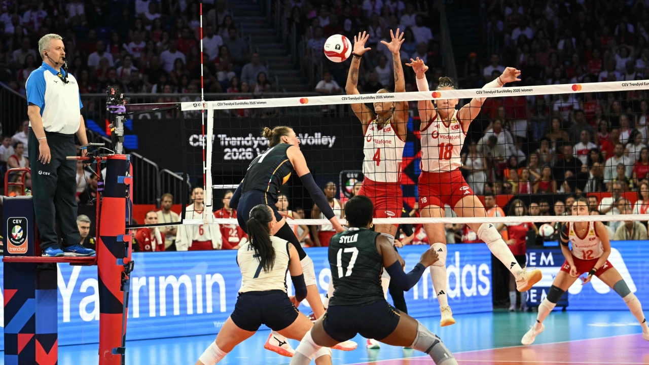 eurovolley finale italia turchia 2 3 highlights tie break fatale per le azzurre da Video.gazzetta.it eurovolley finale italia turchia 2 3 highlights tie break fatale per le azzurre