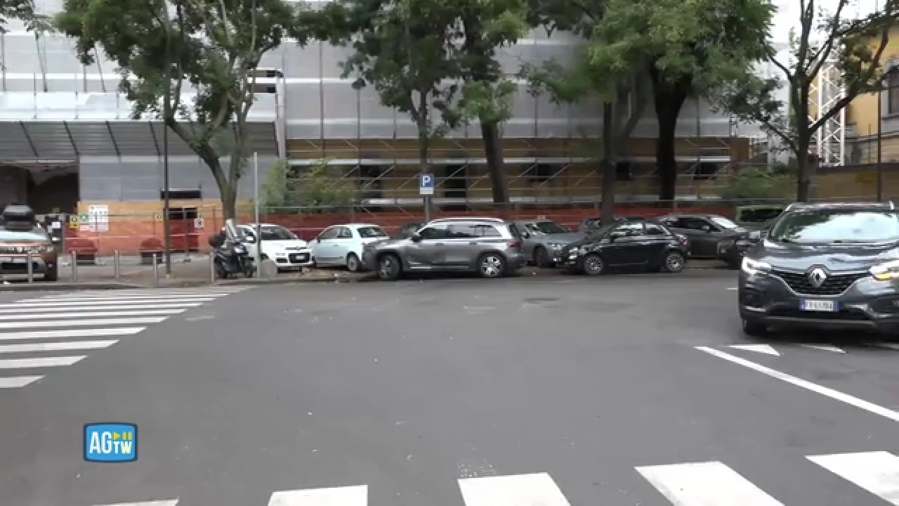 incidente stradale per daniel maldini il calciatore portato in ospedale per accertamenti da Video.gazzetta.it incidente stradale per daniel maldini il calciatore portato in ospedale per accertamenti