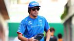MONTE-CARLO, MONACO - MAY 28: Fernando Alonso of Spain and Alpine F1 walks in the Paddock prior to final practice ahead of the F1 Grand Prix of Monaco at Circuit de Monaco on May 28, 2022 in Monte-Carlo, Monaco. (Photo by Eric Alonso/Getty Images)