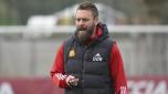 ROME, ITALY - FEBRUARY 19: AS Roma coach Daniele De Rossi during training session at Centro Sportivo Fulvio Bernardini on February 19, 2024 in Rome, Italy. (Photo by Luciano Rossi/AS Roma via Getty Images)