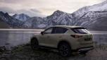 Il Suv Mazda CX-5: sul model year 2022 saranno aumentati i sistemi di sicurezza i-Activsense