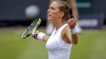 Italy's Lucia Bronzetti reacts against Czech Republic's Katerina Siniakova during the WTA tennis final in Bad Homburg, Germany, Saturday, July 1, 2023. (AP Photo/Michael Probst)
