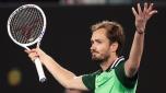 Russia's Daniil Medvedev celebrates after victory against Germany's Alexander Zverev during their men's singles semi-final match on day 13 of the Australian Open tennis tournament in Melbourne early on January 27, 2024. (Photo by David GRAY / AFP) / -- IMAGE RESTRICTED TO EDITORIAL USE - STRICTLY NO COMMERCIAL USE --