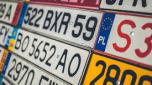 Auto con targa estera: le nuove regole, le eccezioni e le sanzioni previste dal Codice della Strada
