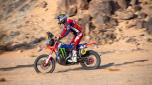 epa11822241 Tosha Schareina of Spain competes with his Honda CRF 450 Rally for Monster Energy Honda HRC during the eighth stage of the 2025 Dakar Rally from Al Duwadimi to Riyadh, Saudi Arabia, 13 January 2025.  EPA/Gerard Laurenssen