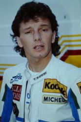 Fausto Gresini vincitore del Mondiale 125 nel 1985 e 1987. Pontiroli