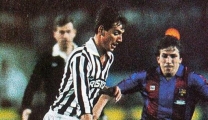 Marco Pacione contro il Barcellona