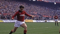 "Van Basten mi chiese la maglia. Così ho fatto riconciliare Maradona e suo figlio"