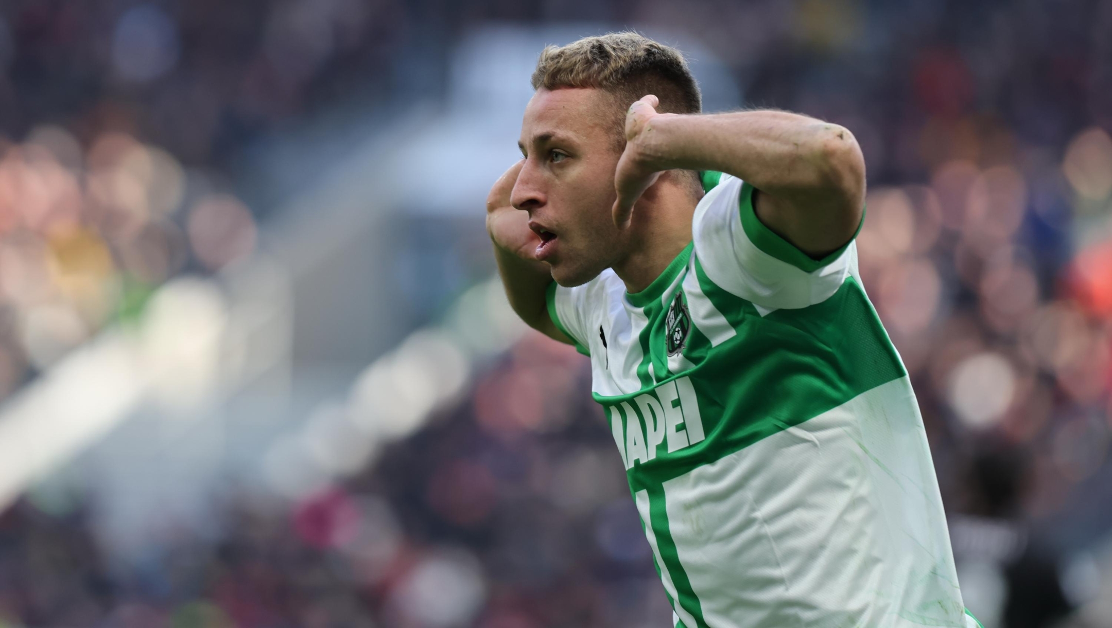 Davide Frattesi of US Sassuolo celebrates after scoring a goal during Serie A 2022/23 football match between AC Milan and US Sassuolo at San Siro Stadium, Milan, Italy on January 29, 2023 (Milan - 2023-01-29, Fabrizio Carabelli) p.s. la foto e' utilizzabile nel rispetto del contesto in cui e' stata scattata, e senza intento diffamatorio del decoro delle persone rappresentate