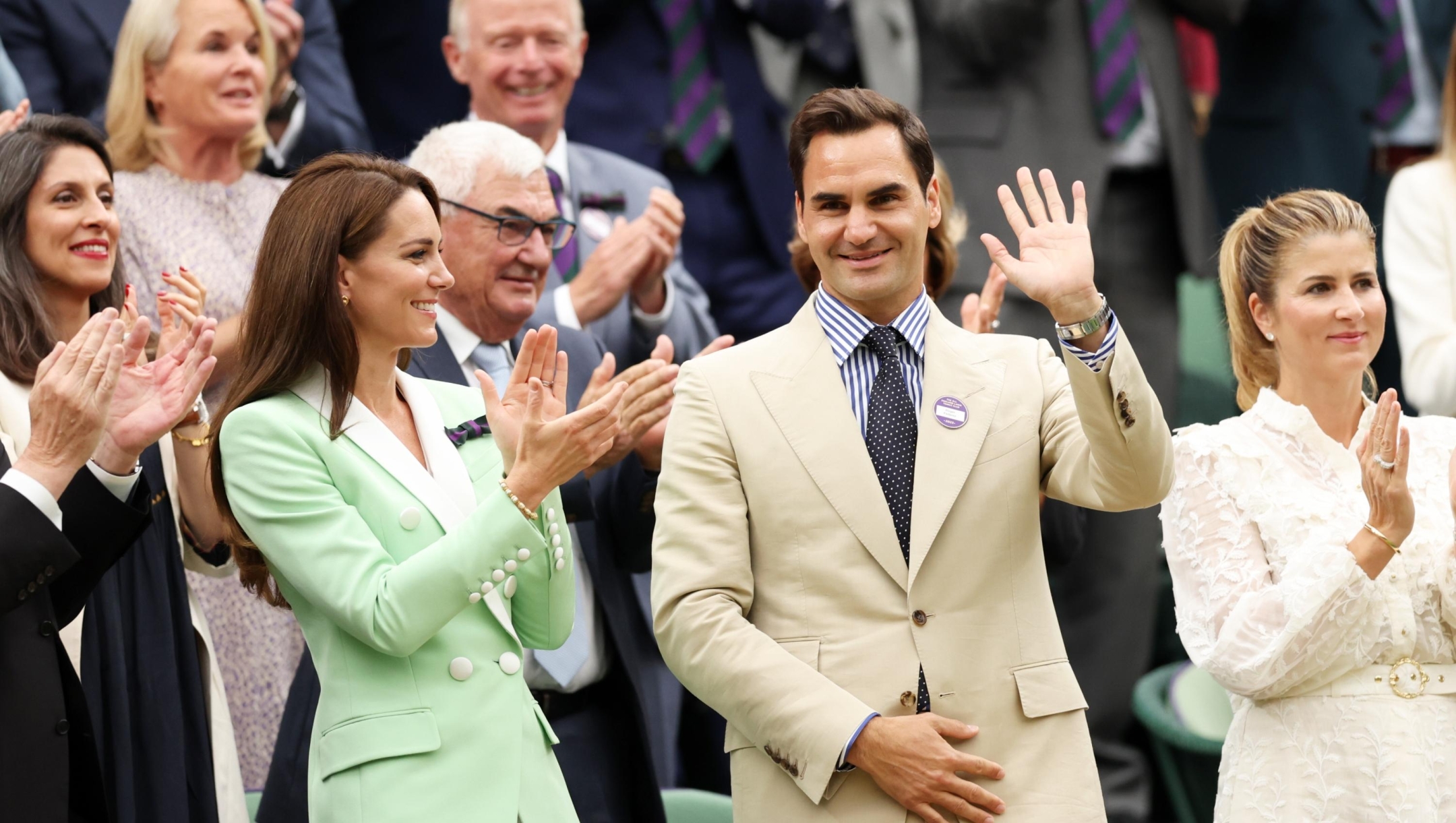LONDON, ENGLAND - JULY 04: Former Wimbledon Champion, Roger Federer of Switzerland interacts with Catherine, Princess of Wales as he is honoured in the Royal Box prior to the Women's Singles first round match between Shelby Rogers of United States and Elena Rybakina of Kazakhstan during day two of The Championships Wimbledon 2023 at All England Lawn Tennis and Croquet Club on July 04, 2023 in London, England. (Photo by Clive Brunskill/Getty Images)
