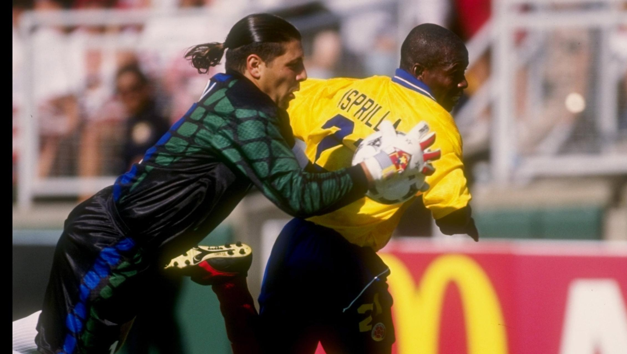 1994:  Tony Meola of the USA makes a save against Faustino Asprilla. Mandatory Credit: Allsport  /Allsport