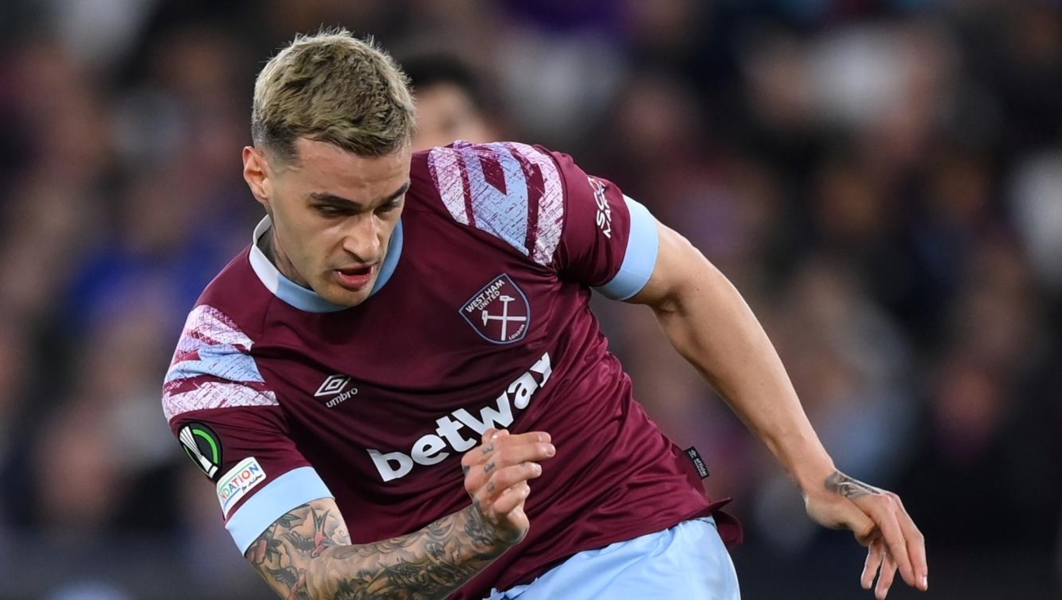 LONDON, ENGLAND - MARCH 16: Gianluca Scamacca of West Ham United shoots during the UEFA Europa Conference League round of 16 leg two match between West Ham United and AEK Larnaca at London Stadium on March 16, 2023 in London, England. (Photo by Justin Setterfield/Getty Images)