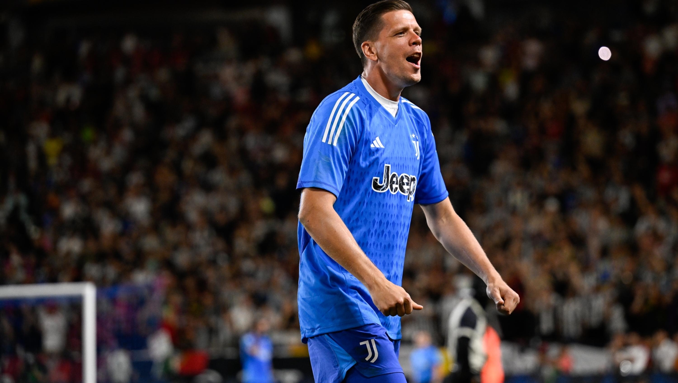 CARSON, CALIFORNIA - JULY 27: Wojciech Szczesny #1 of Juventus celebrates during the pre-season friendly match against AC Milan at Dignity Health Sports Park on July 27, 2023 in Carson, California. (Photo by Daniele Badolato - Juventus FC/Juventus FC via Getty Images)