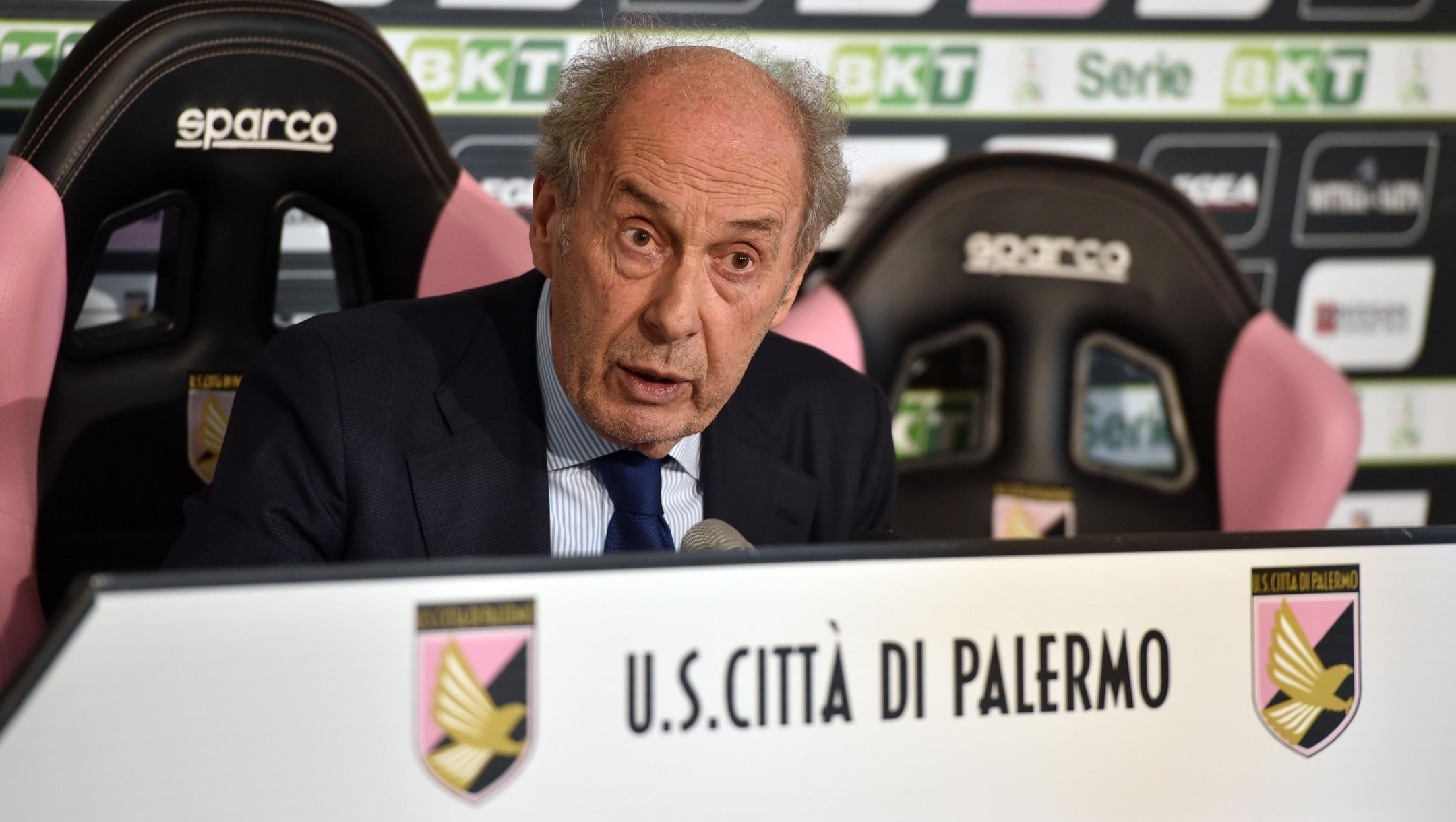 PALERMO, ITALY - MARCH 01: President Rino Foschi answers questions during presentation of Niklas Gunnarsson as new player of US Citta' di Palermo at Tenente Carmelo Onorato Sports Center on March 01, 2019 in Palermo, Italy. (Photo by Tullio M. Puglia/Getty Images)